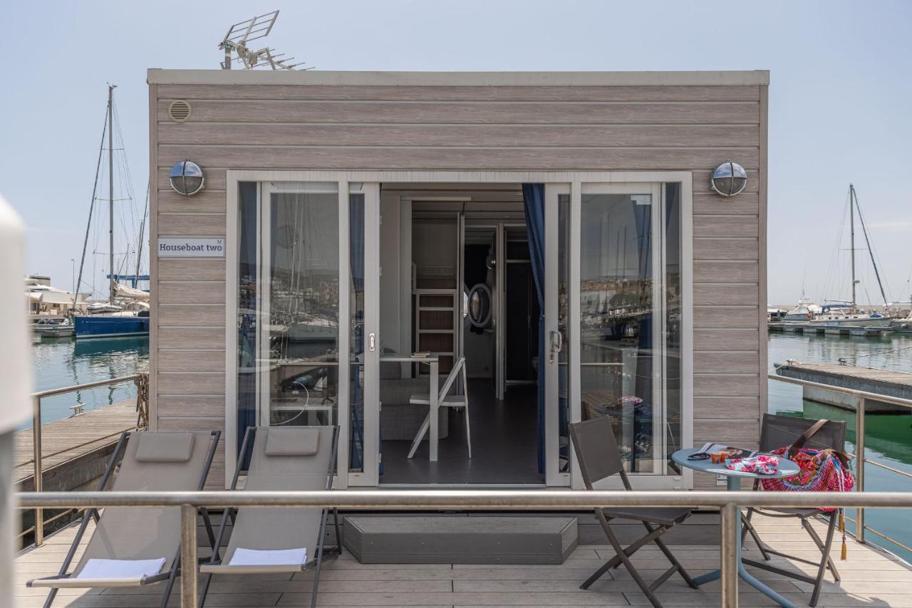 Hotel Marina del Gargano Houseboat Manfredonia Exterior foto