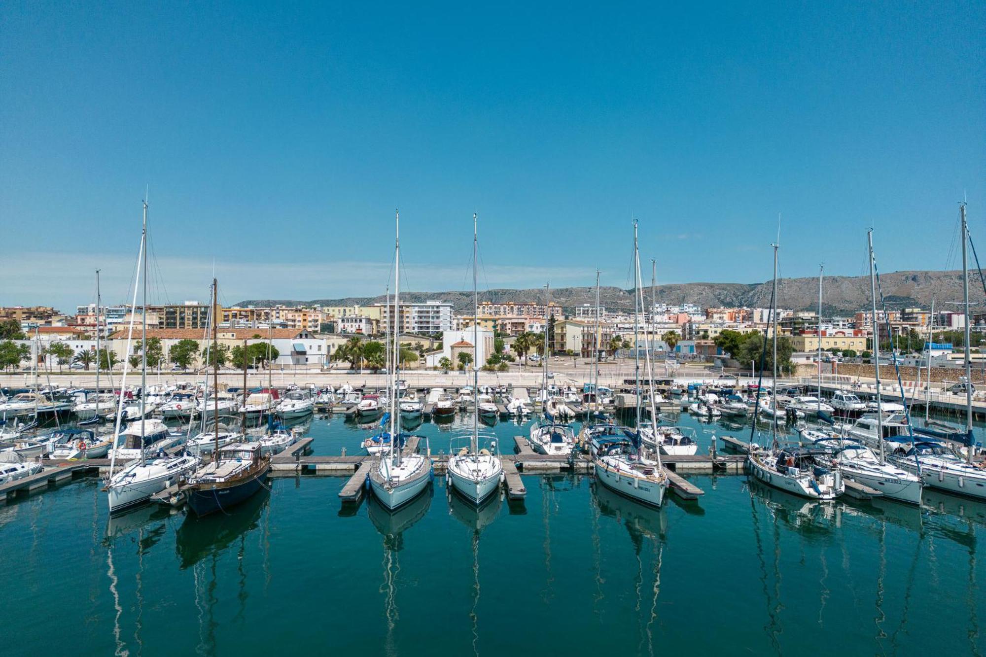 Hotel Marina del Gargano Houseboat Manfredonia Exterior foto