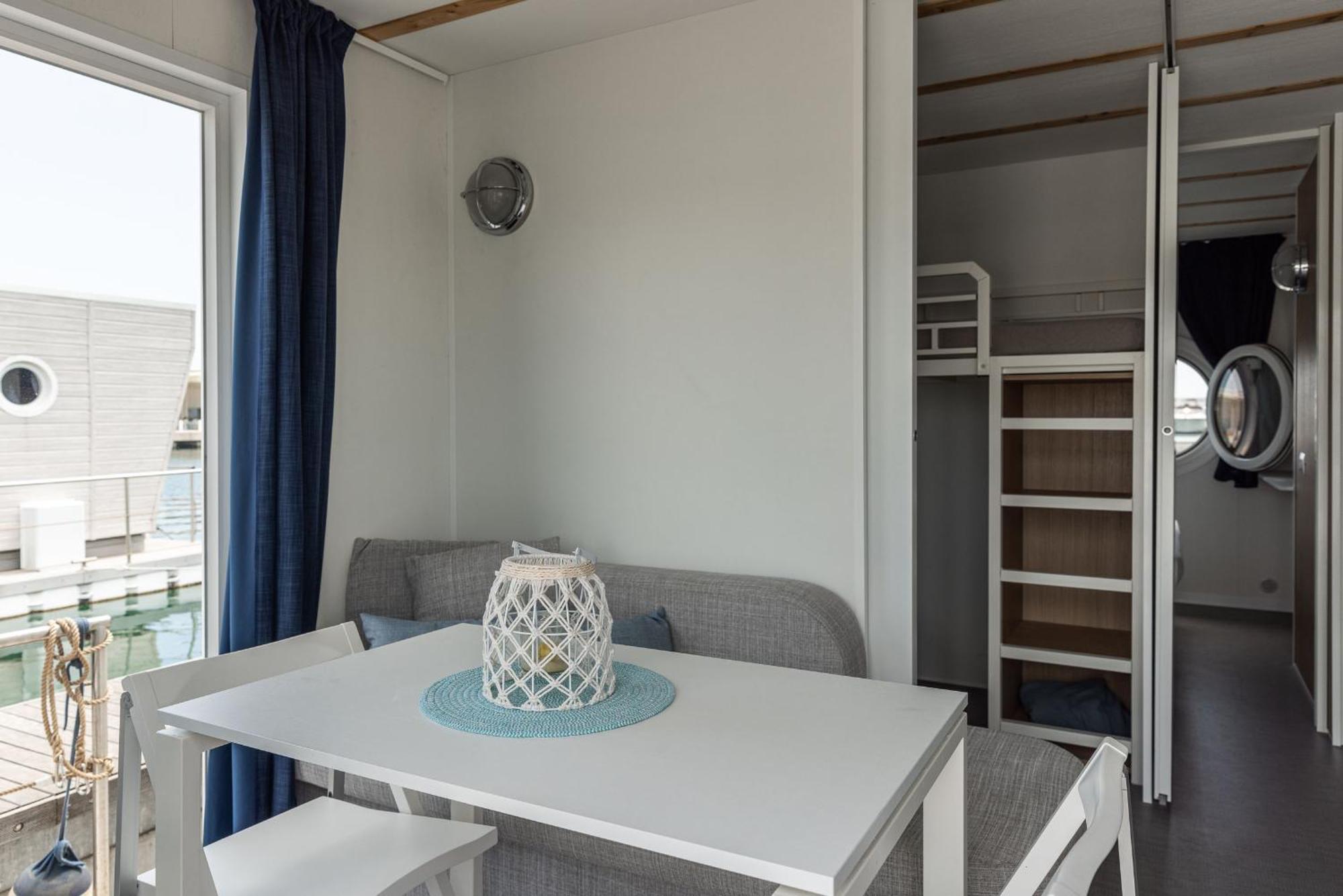 Hotel Marina del Gargano Houseboat Manfredonia Exterior foto